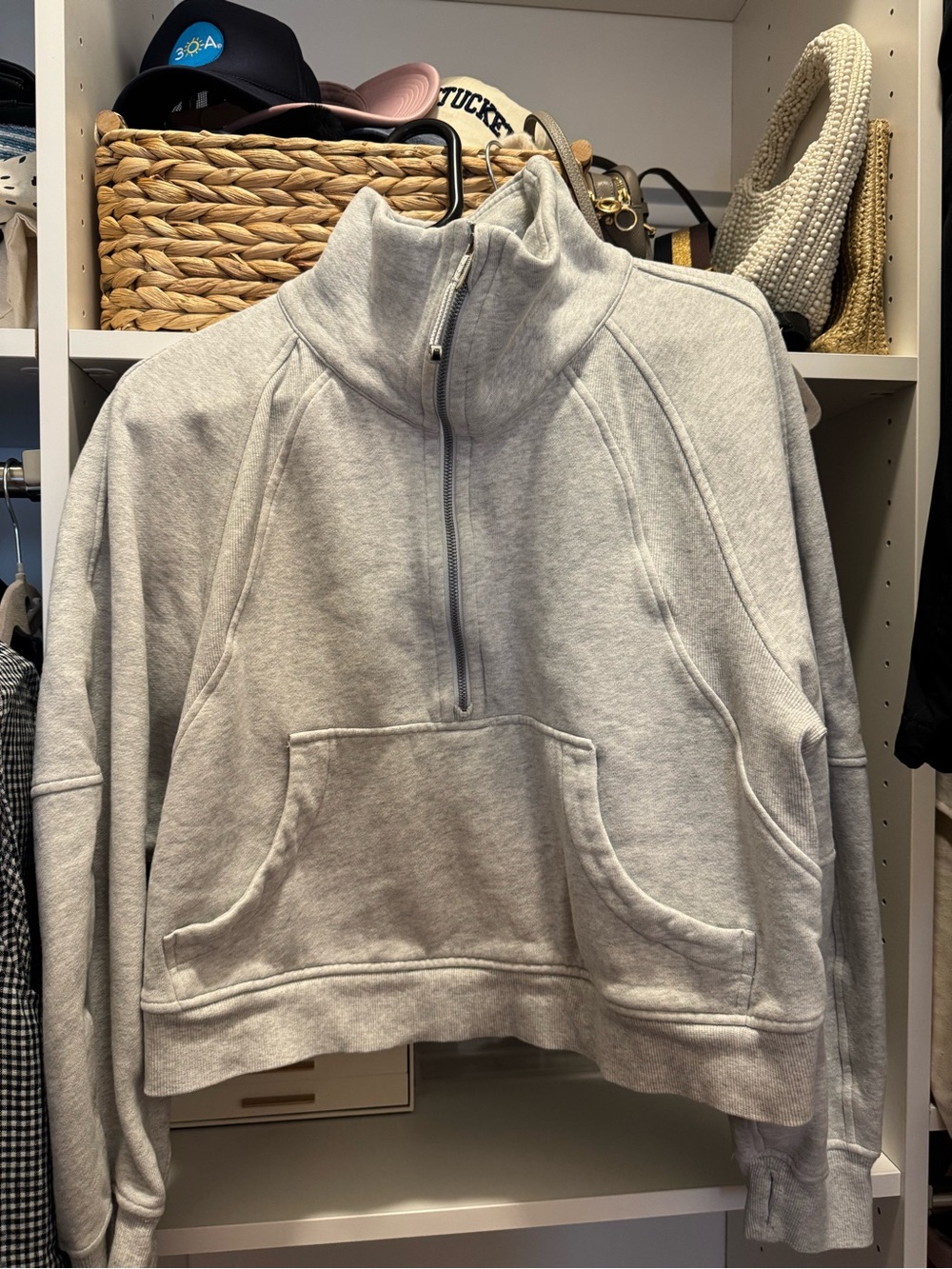 LULULEMON Women's Light Gray Half-Zip Pullover Sweatshirt